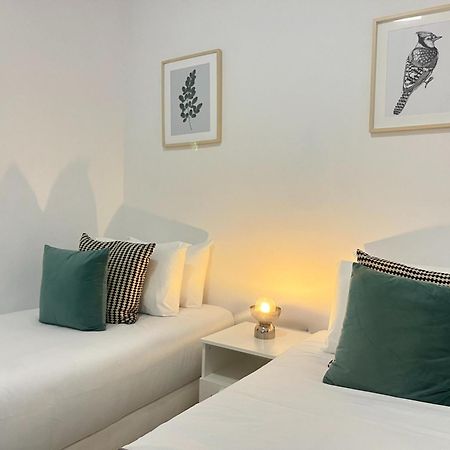 Phaedrus Living Constantinos Seaview Residence Paphos Esterno foto