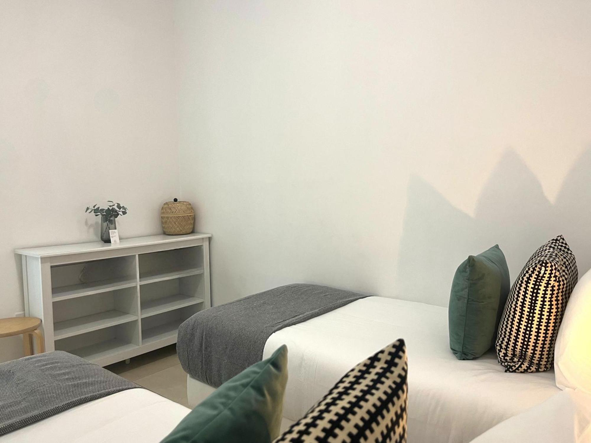 Phaedrus Living Constantinos Seaview Residence Paphos Esterno foto